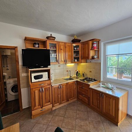 Apartmani Natasa Lokva Rogoznica Ngoại thất bức ảnh