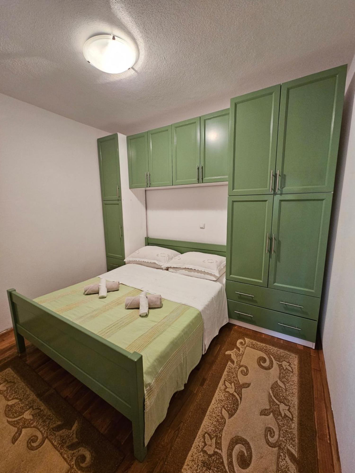 Apartmani Natasa Lokva Rogoznica Ngoại thất bức ảnh