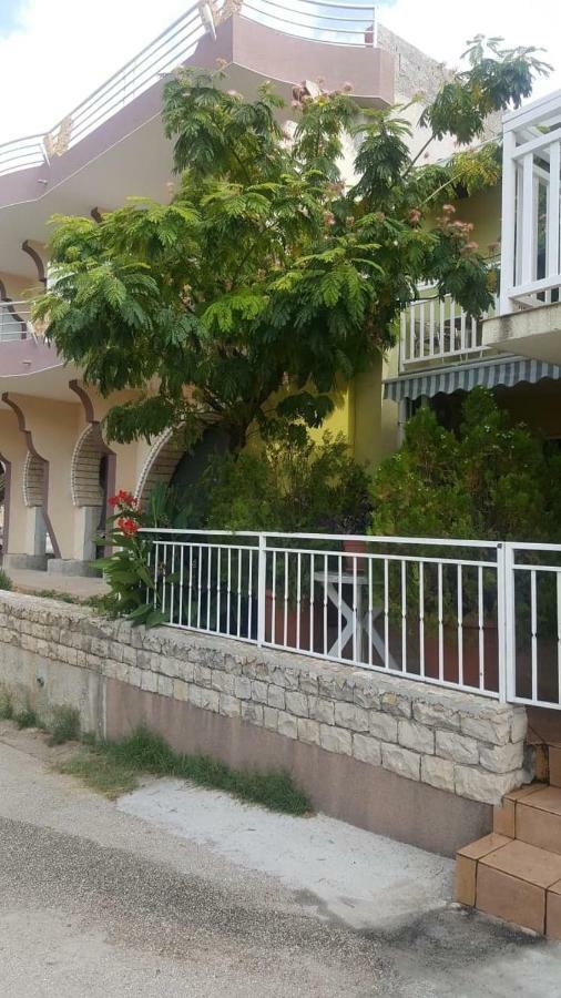 Apartmani Natasa Lokva Rogoznica Ngoại thất bức ảnh